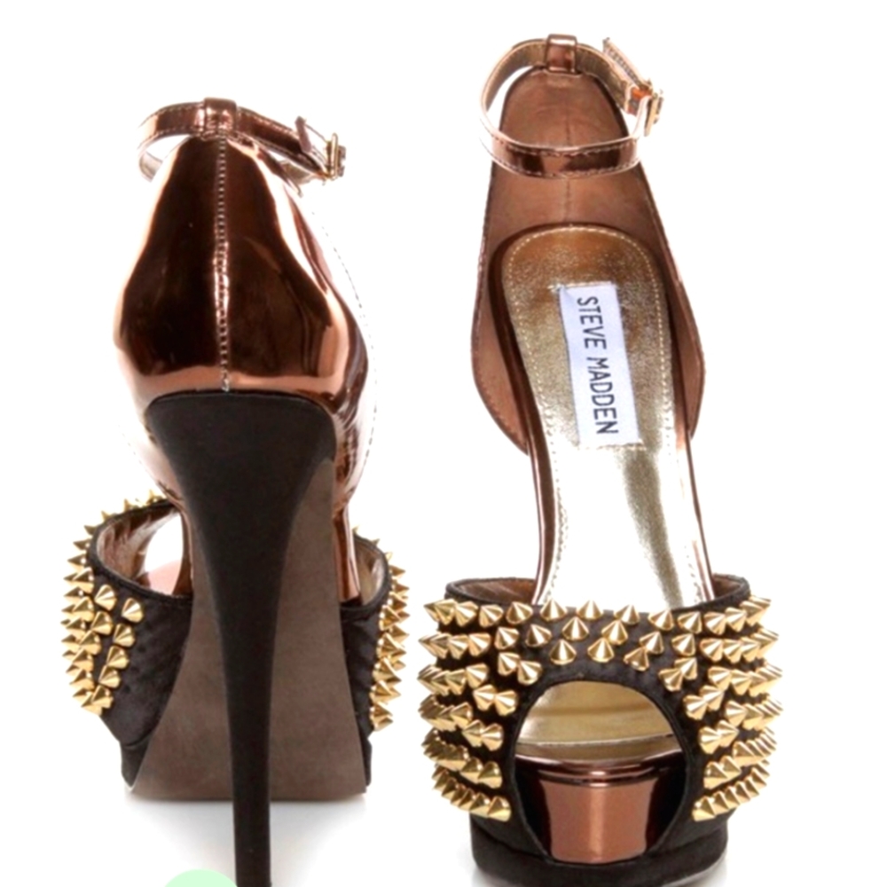 Steve Madden black w/ stud platform heels